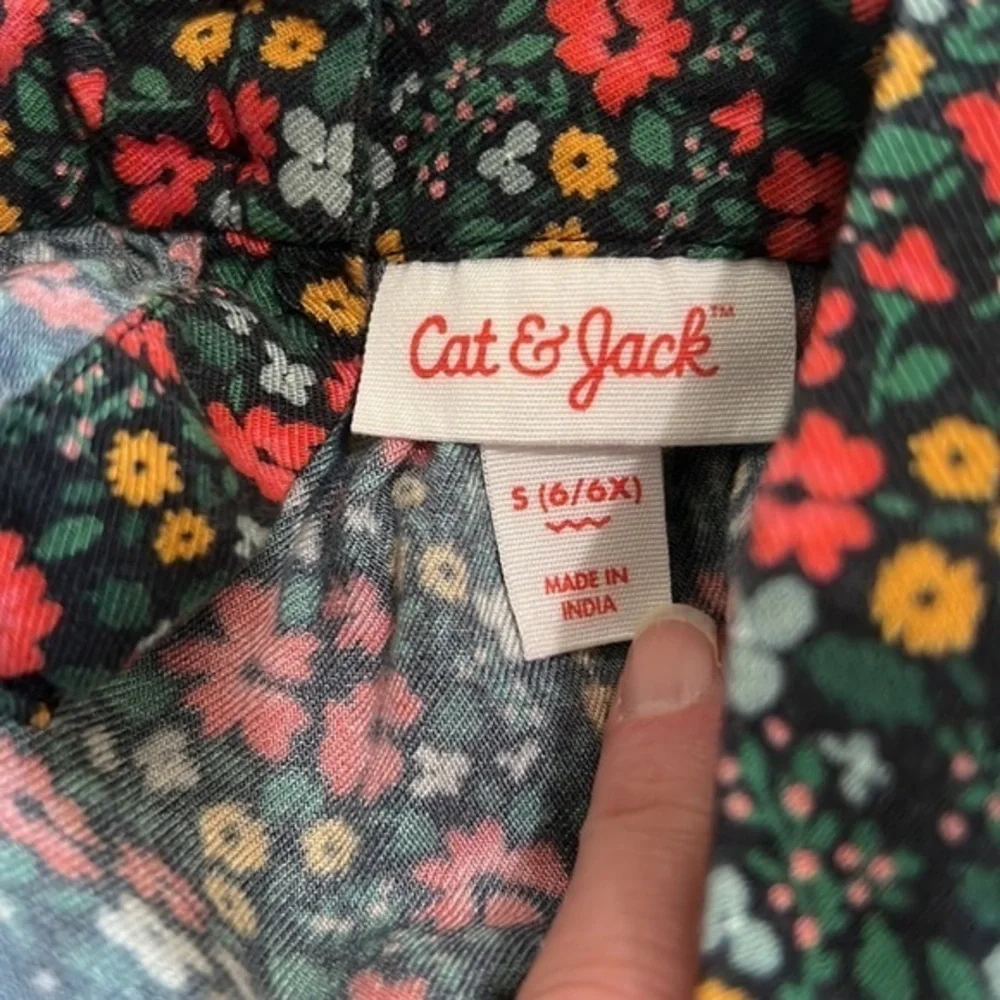 CAT AND JACK CHILDREN’S DRESS SIZE 6/6X NEW WITHOUT‎ TAGS